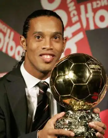 考虑转会市 考虑转会市