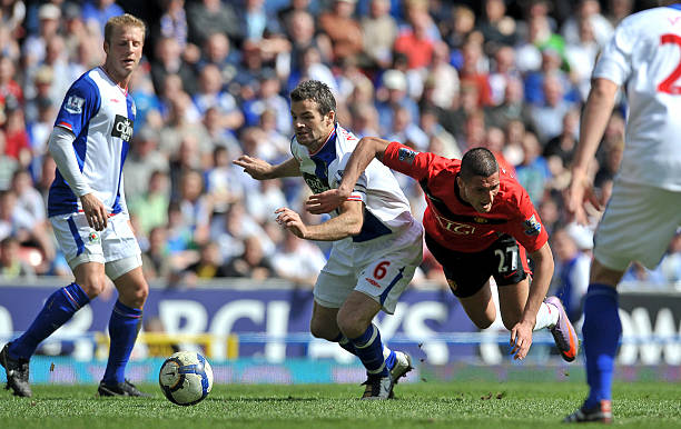 足球比赛中 足球比赛中